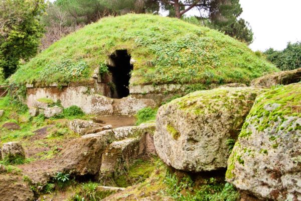 cerveteri tomba